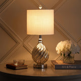 Light on image JYL1034A