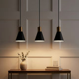 Light on image JYL6134A