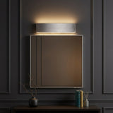 Light on image JYL7017A