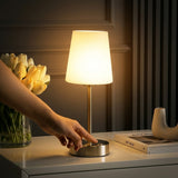 Light on image JYL7110A