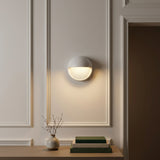 Light on image JYL7441D