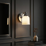 Light on image JYL7549A