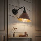 Light on image JYL7612G