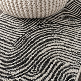 Skagen Minimalist Curve Geometric Area Rug Black/White / Runner / 2' X 8' – DETAIL