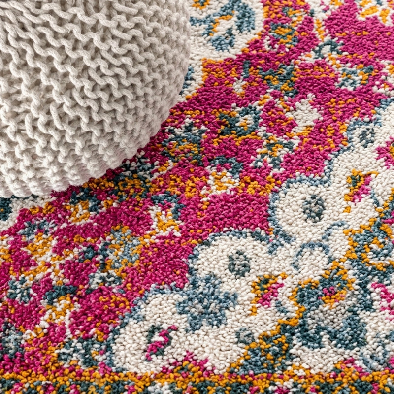 Bohemian Flair Boho Vintage Medallion Area Rug Fuchsia/White / Runner / 2'3" X 8' – DETAIL