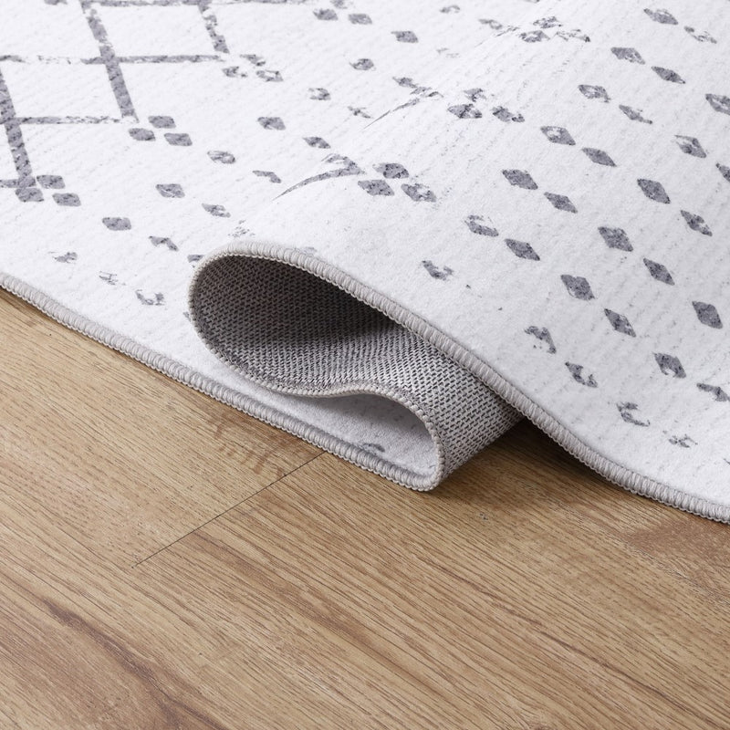 Leila Moroccan Diamond Trellis Machine-washable Area Rug