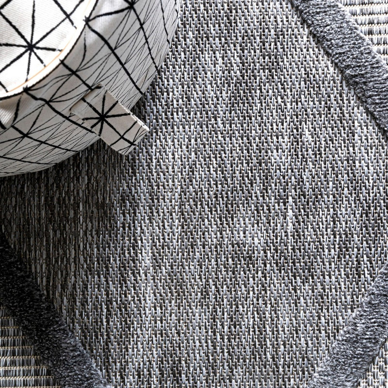 Salines Diamond Trellis Indoor/outdoor Area Rug