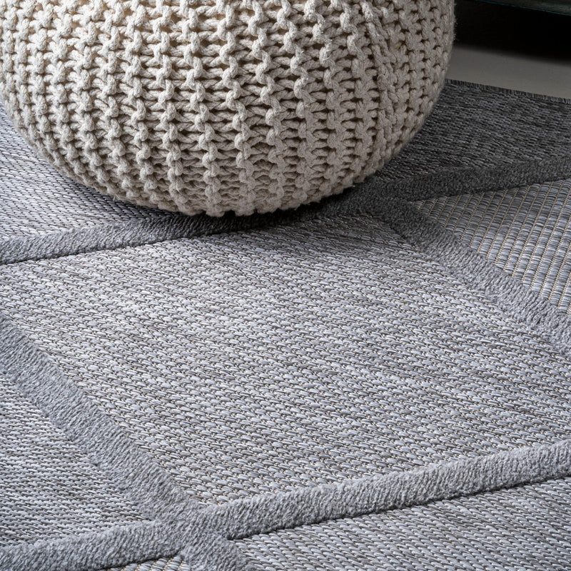 Salines Diamond Trellis Indoor/outdoor Area Rug