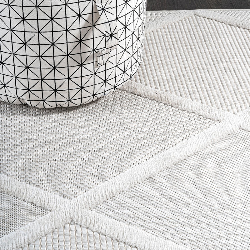 Salines Diamond Trellis Indoor/outdoor Area Rug