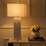 Light on image JYL1048A
