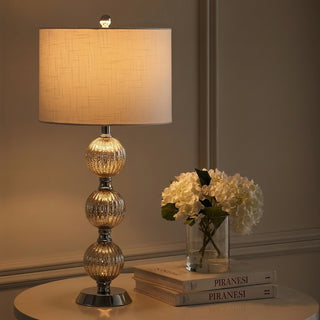 Light on image JYL1098A
