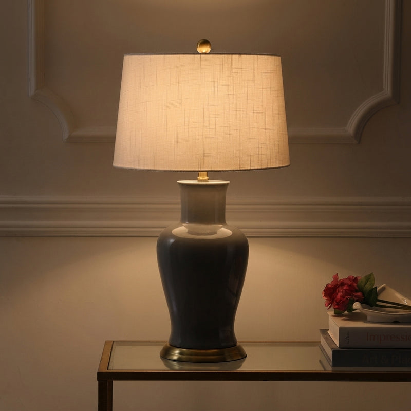 Light on image JYL4026C
