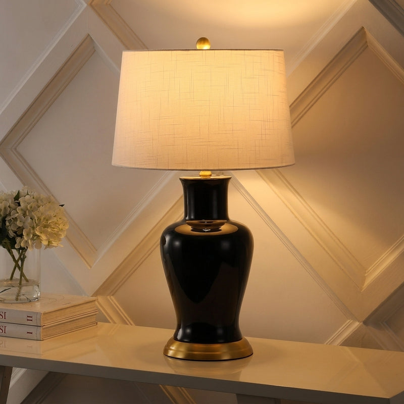 Light on image JYL4026F