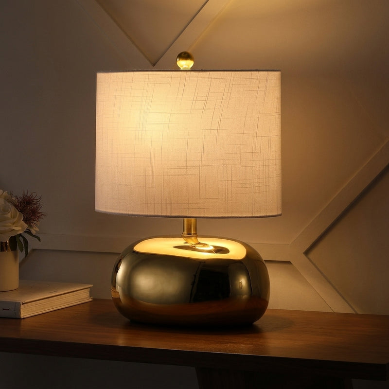 Light on image JYL4057A