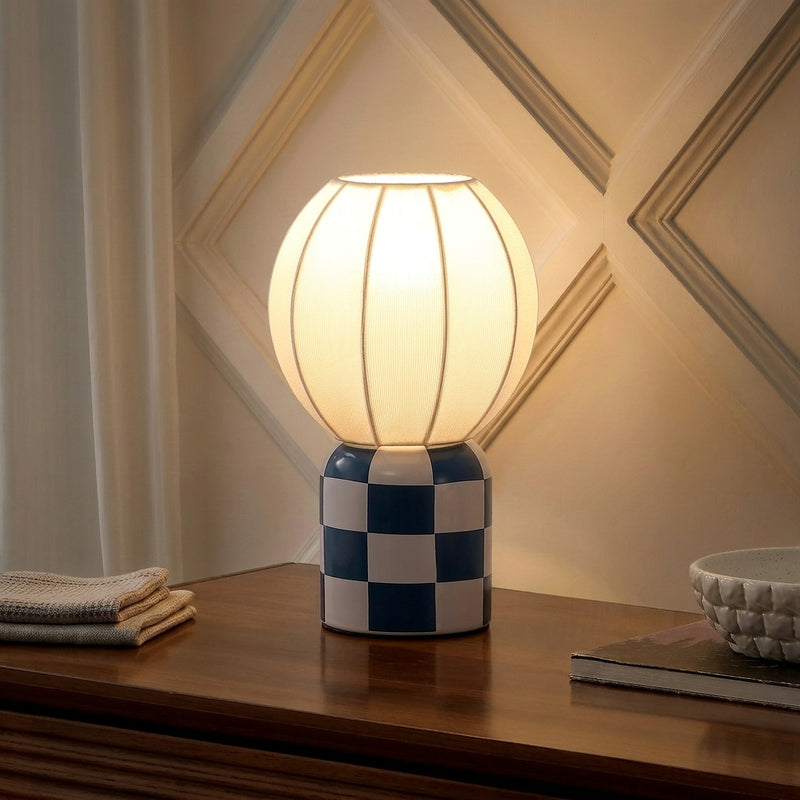 Light on image JYL4203B