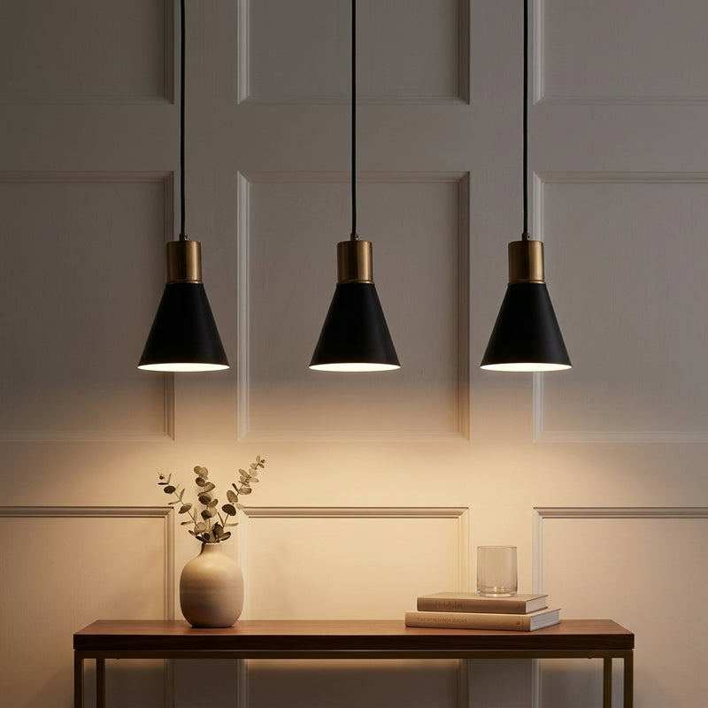 Light on image JYL6134A