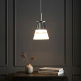 Light on image JYL7035A