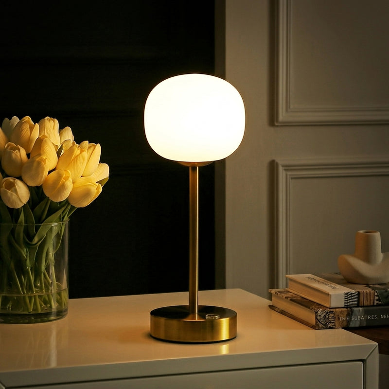 Light on image JYL7108C