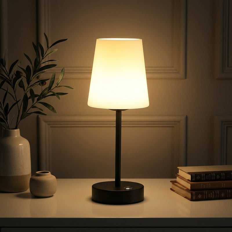Light on image JYL7110B