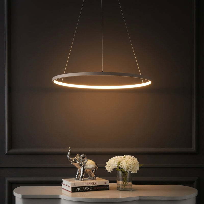 Light on image JYL7203E