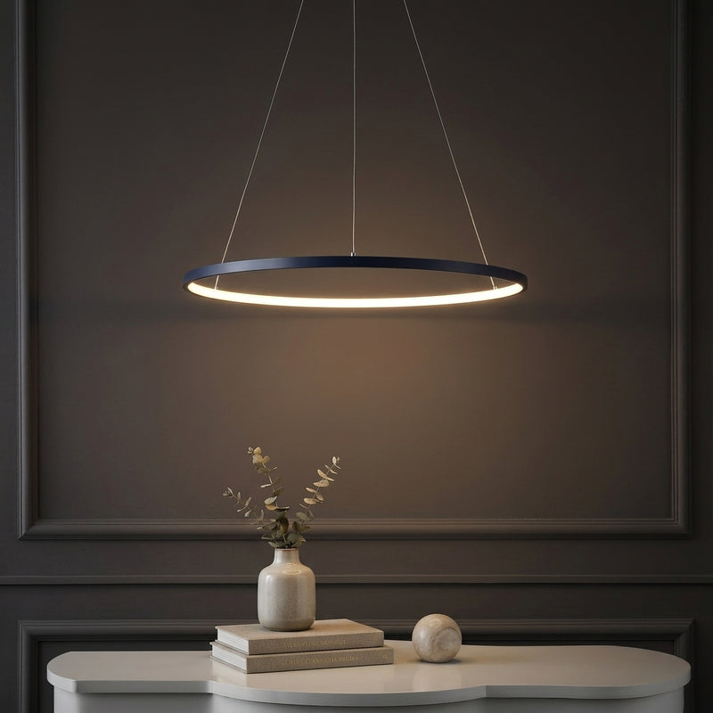 Light on image JYL7203F
