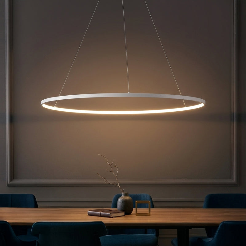 Light on image JYL7220E