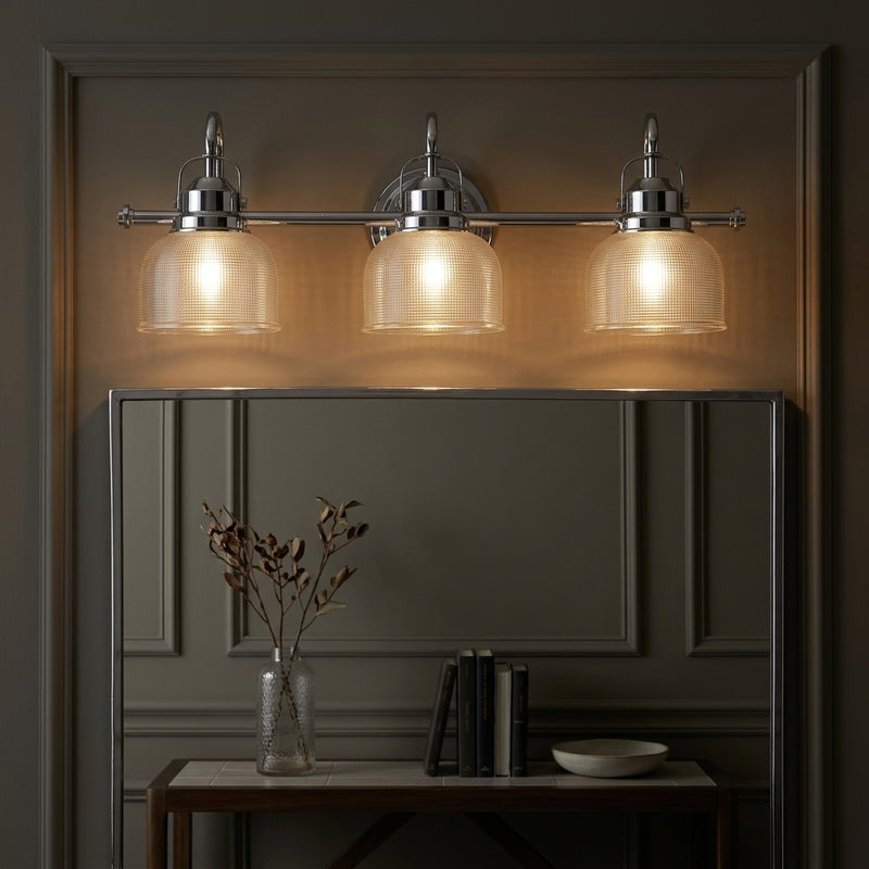 Light on image JYL7409A