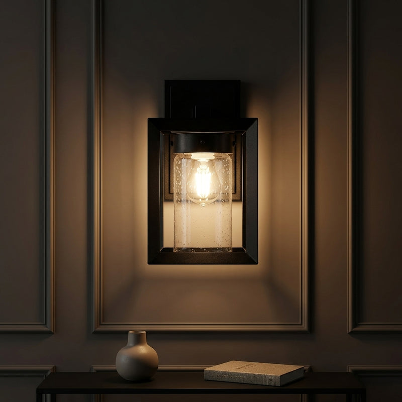 Light on image JYL7448A