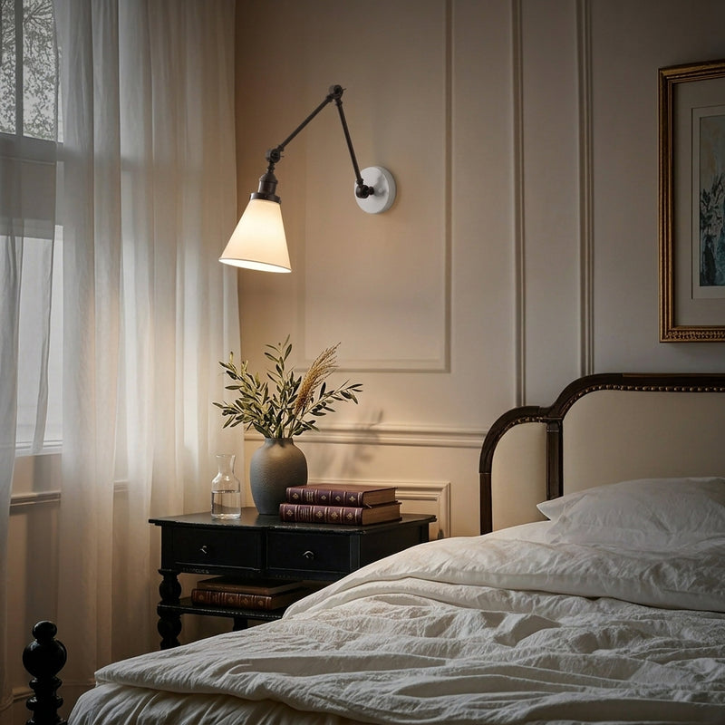 Light on image JYL7462C