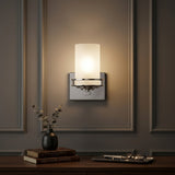 Light on image JYL7484A