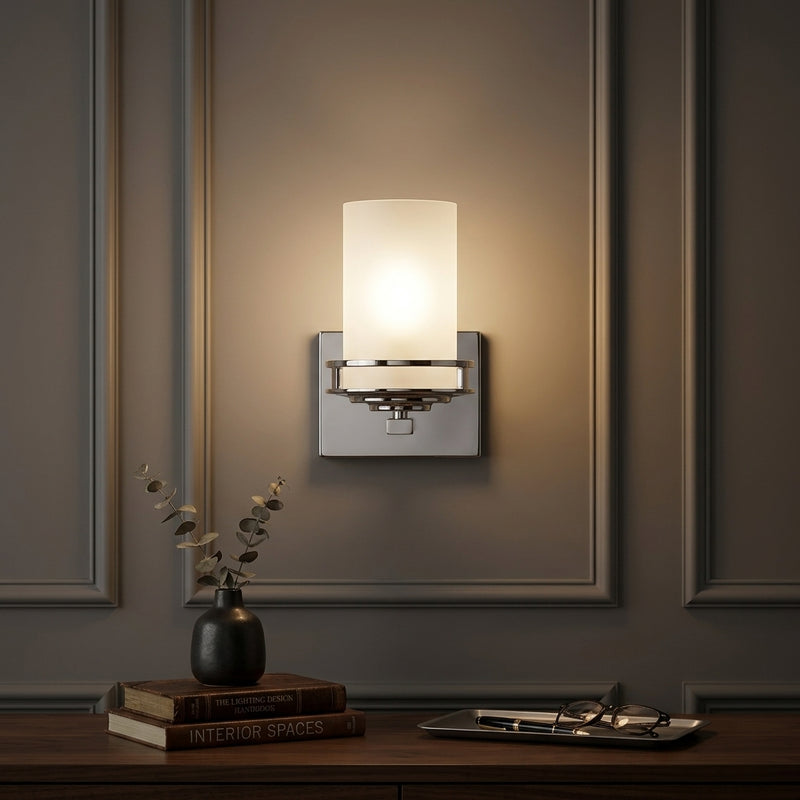Light on image JYL7484A