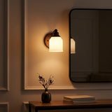 Light on image JYL7549B