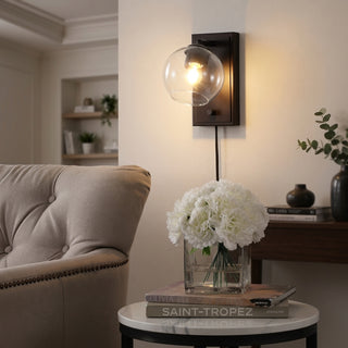 Light on image JYL7567A