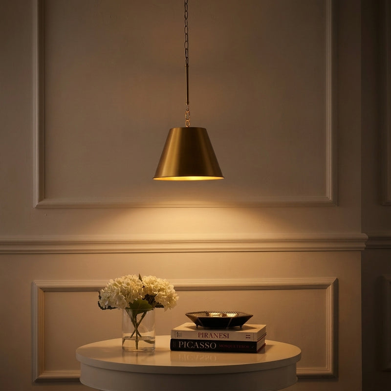 Light on image JYL7586B