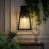 Light on image JYL7603A