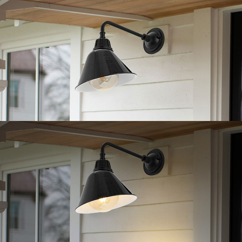 Croydon 9.63"  Farmhouse Industrial Indoor/Outdoor Iron LED Gooseneck Arm Outdoor Sconce - JONATHAN Y