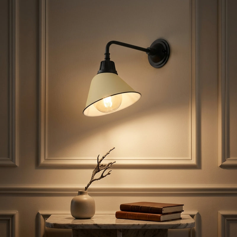 Light on image JYL7612H