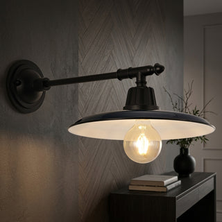 Light on image JYL7616C
