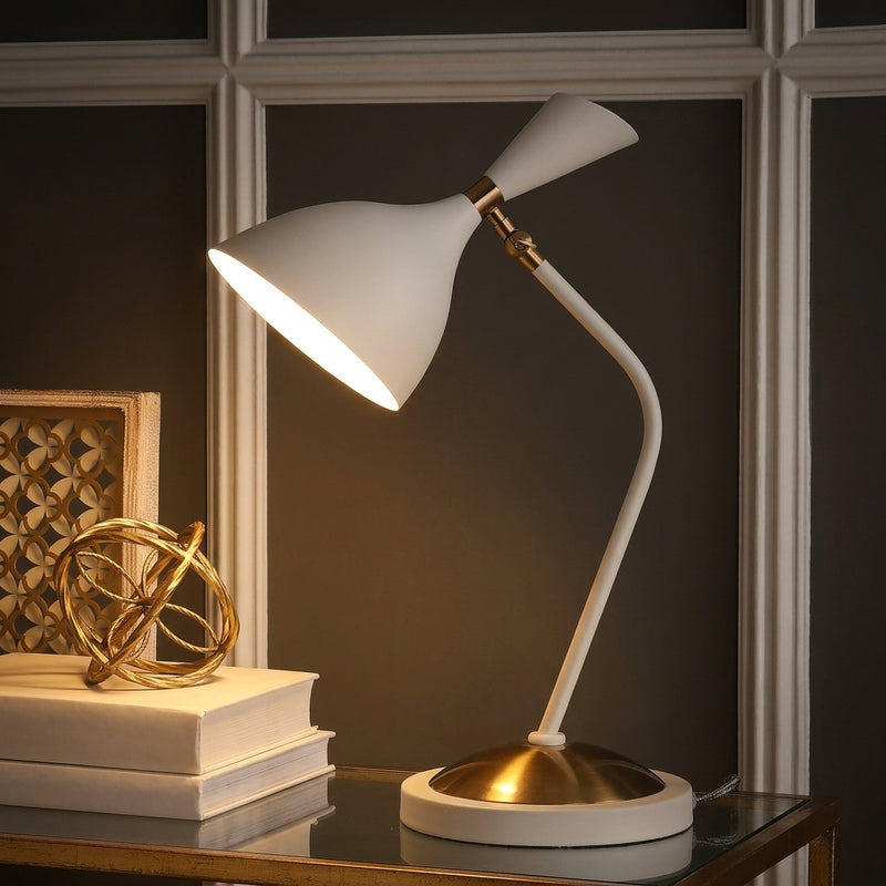 Light on image JYL9065B