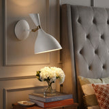 Light on image JYL9066B