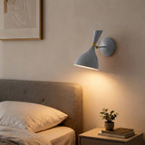 Light on image JYL9066D