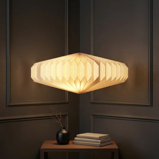 Light on image JYL9100B