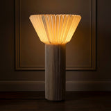 Light on image JYL9104B