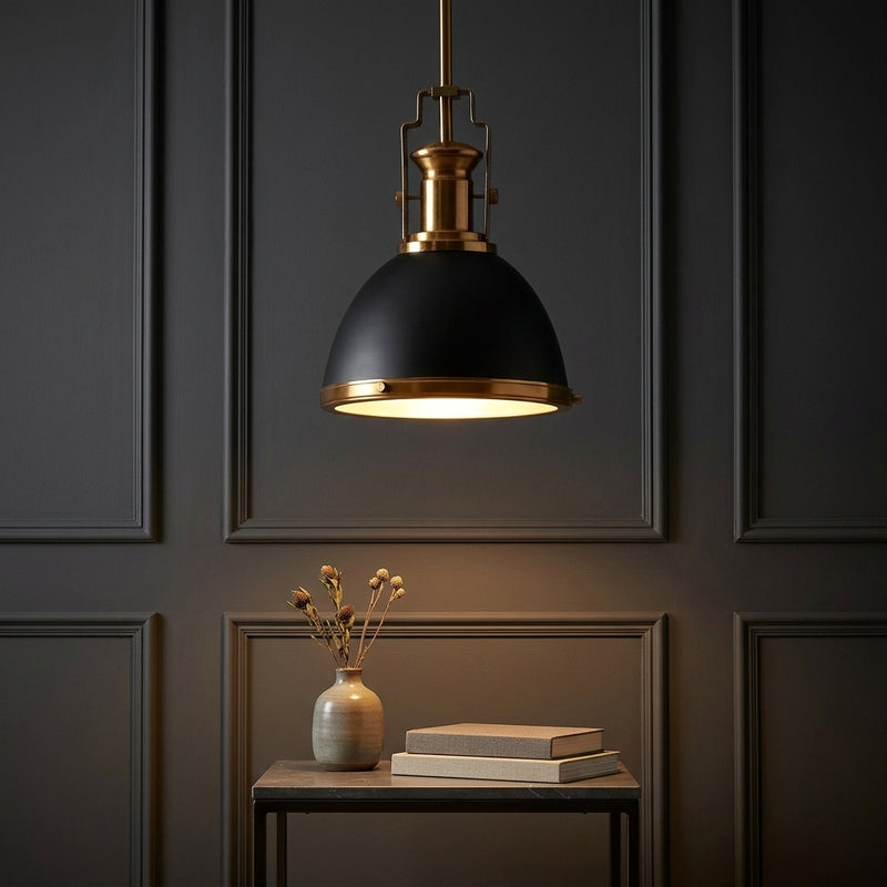 Light on image JYL9535A