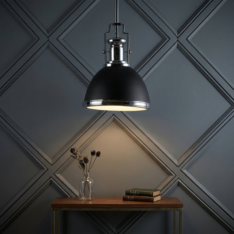 Light on image JYL9535B