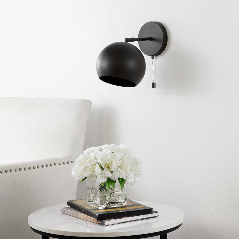 Tierra 7" Modern Midcentury Iron LED Sconce with Pull-Chain Switch - JONATHAN Y