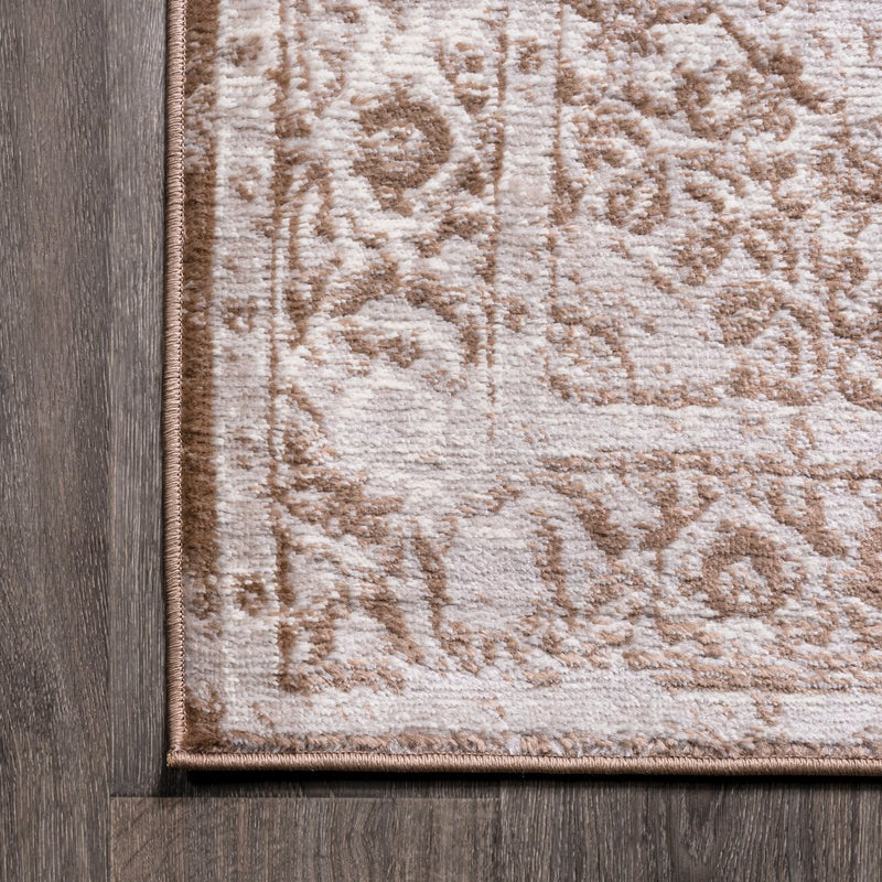 Perfect rosalia Cottage Medallion Area Rug