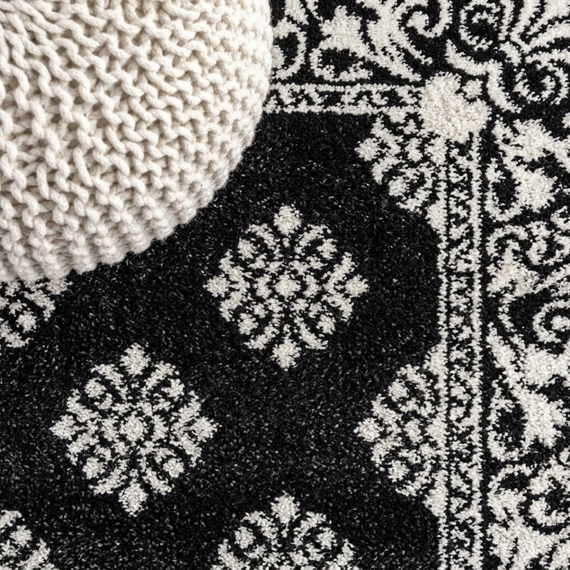Acanthus French Border Area Rug Black/Gray / Runner / 2' X 8' – DETAIL