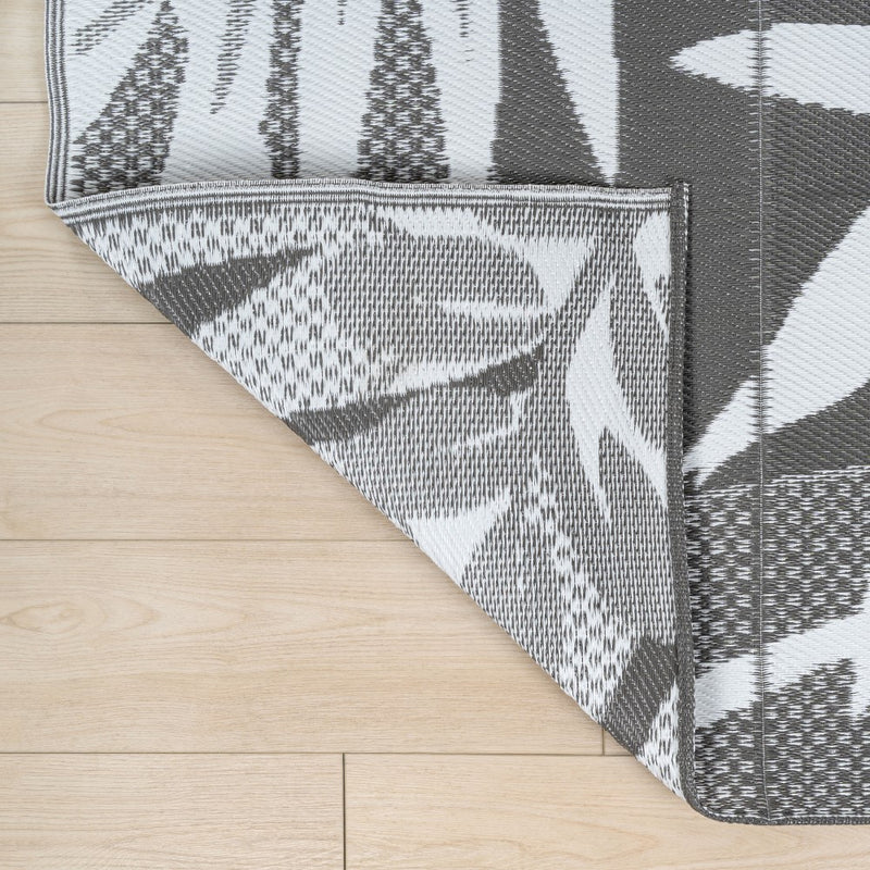 Wilde Classic Botanical Foldable Waterproof Reversible Plastic Straw Area Rug