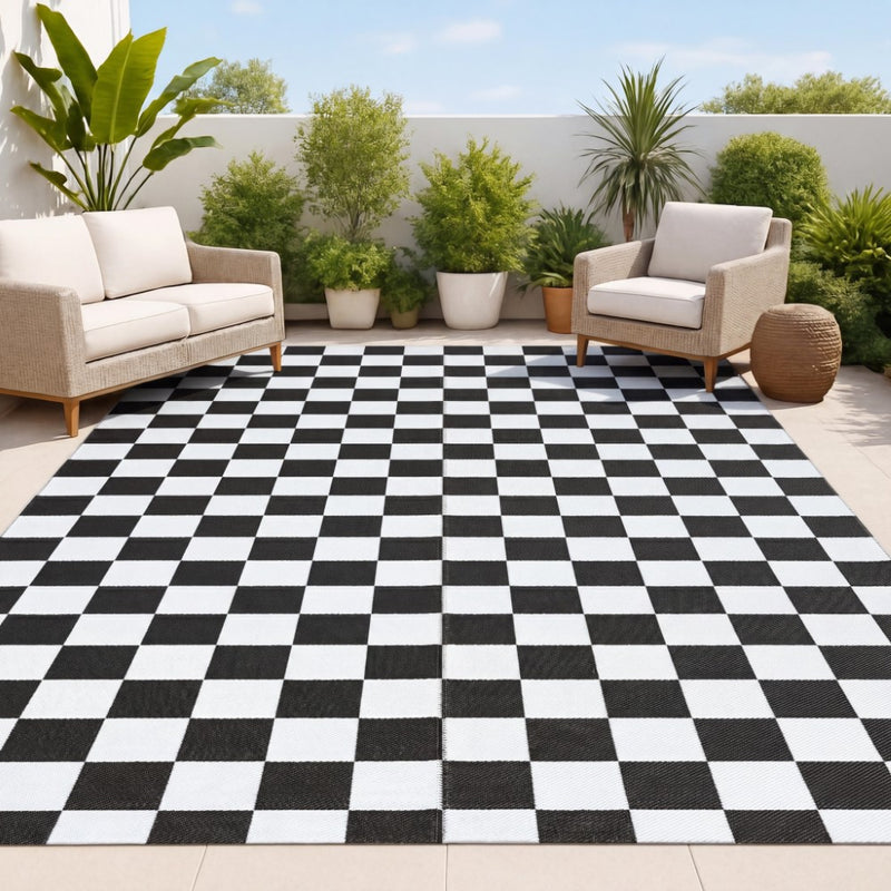 Bishop Geometric Checker Foldable Waterproof Reversible Plastic Straw Area Rug
